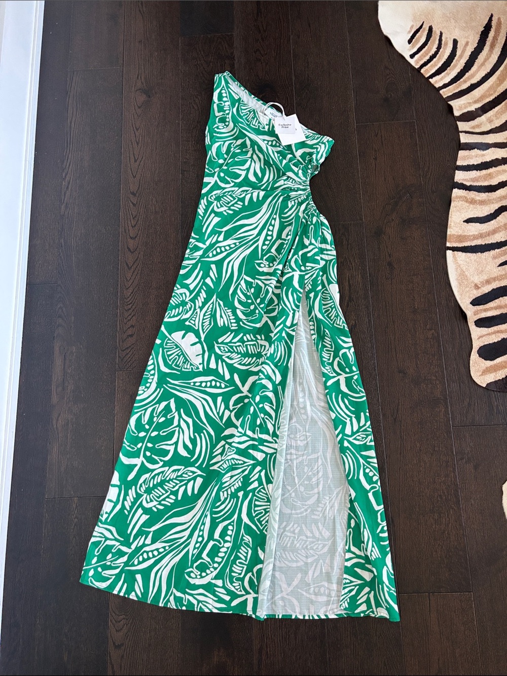 Green Leaf-Print One-Shoulder Maxi Dress